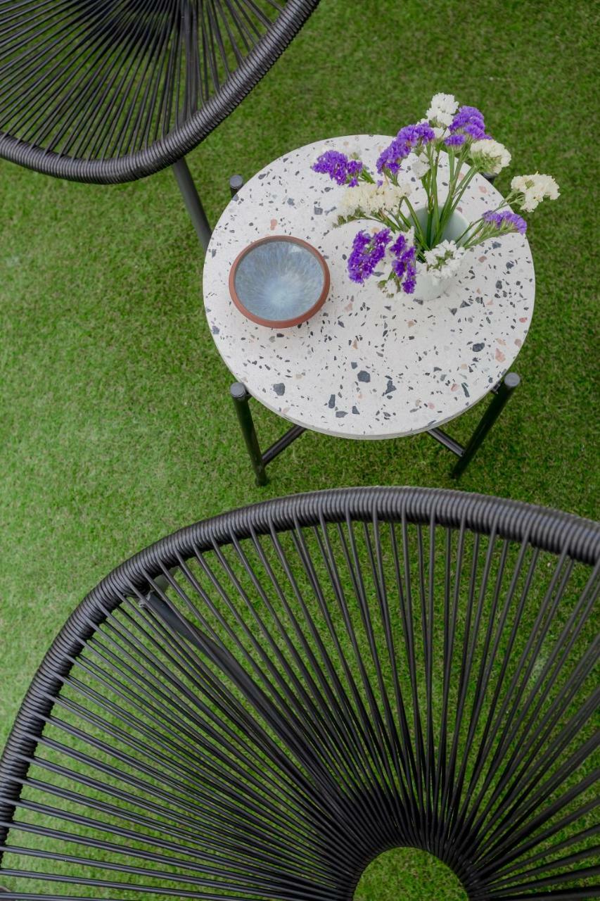 Sunny Apartment With Patio, By Timecooler Lisbon Bagian luar foto