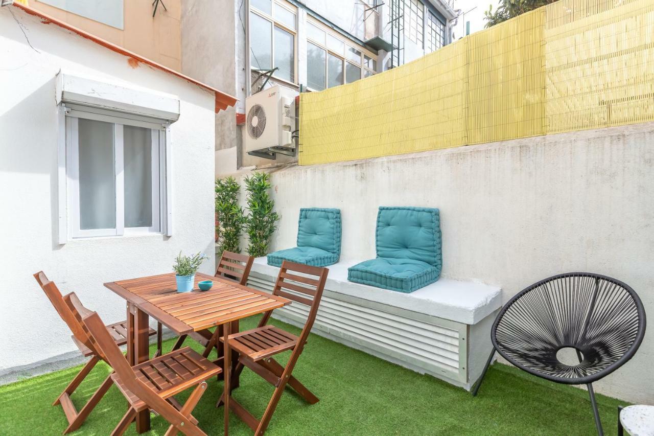 Sunny Apartment With Patio, By Timecooler Lisbon Bagian luar foto
