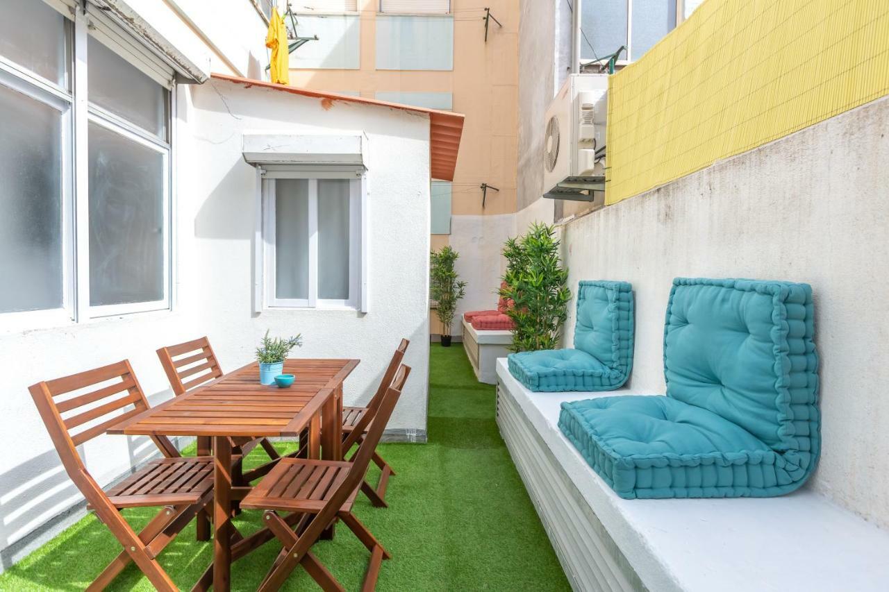 Sunny Apartment With Patio, By Timecooler Lisbon Bagian luar foto